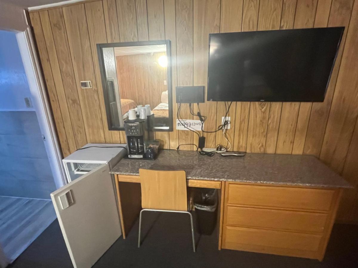 Robbie'S Motel Cache Creek Bagian luar foto