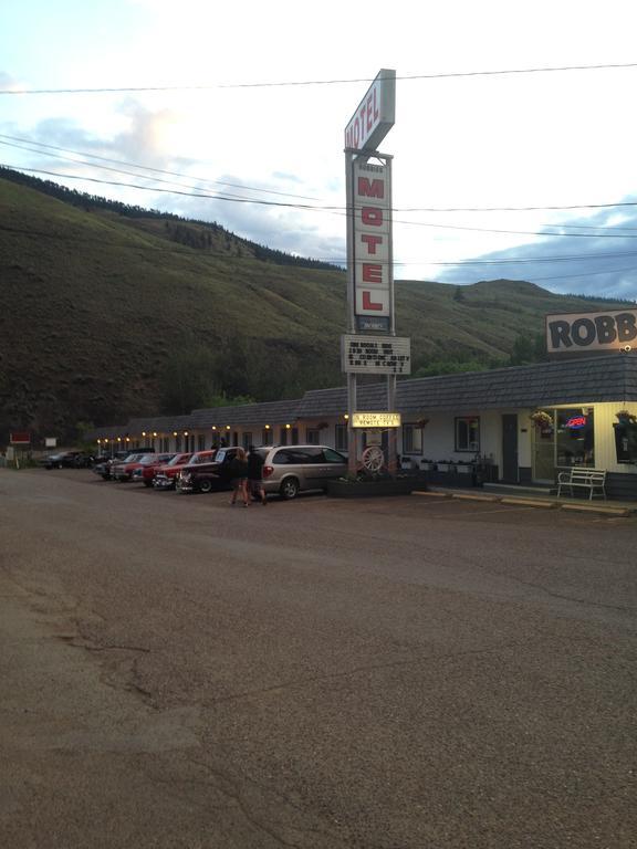 Robbie'S Motel Cache Creek Bagian luar foto
