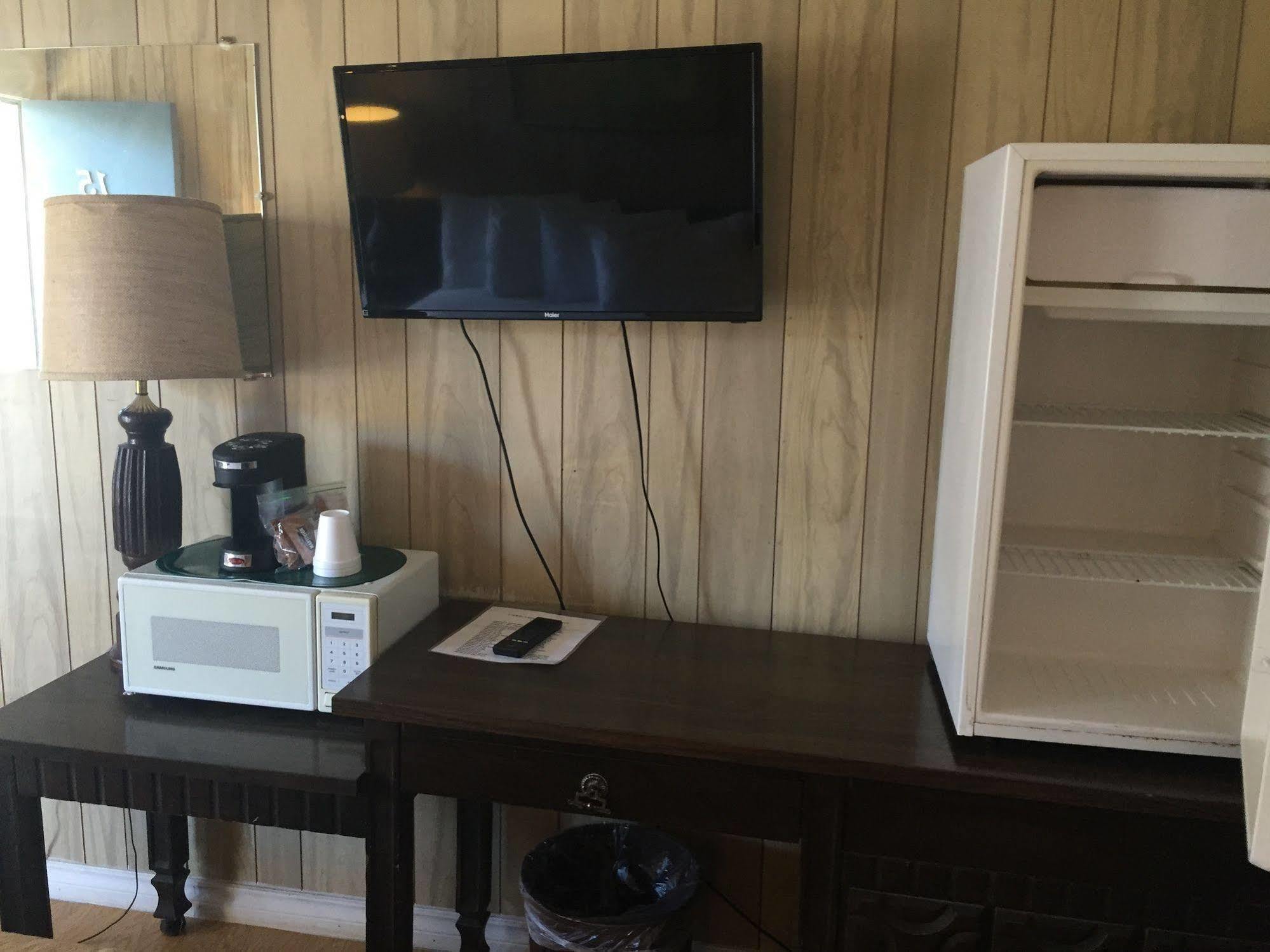 Robbie'S Motel Cache Creek Bagian luar foto