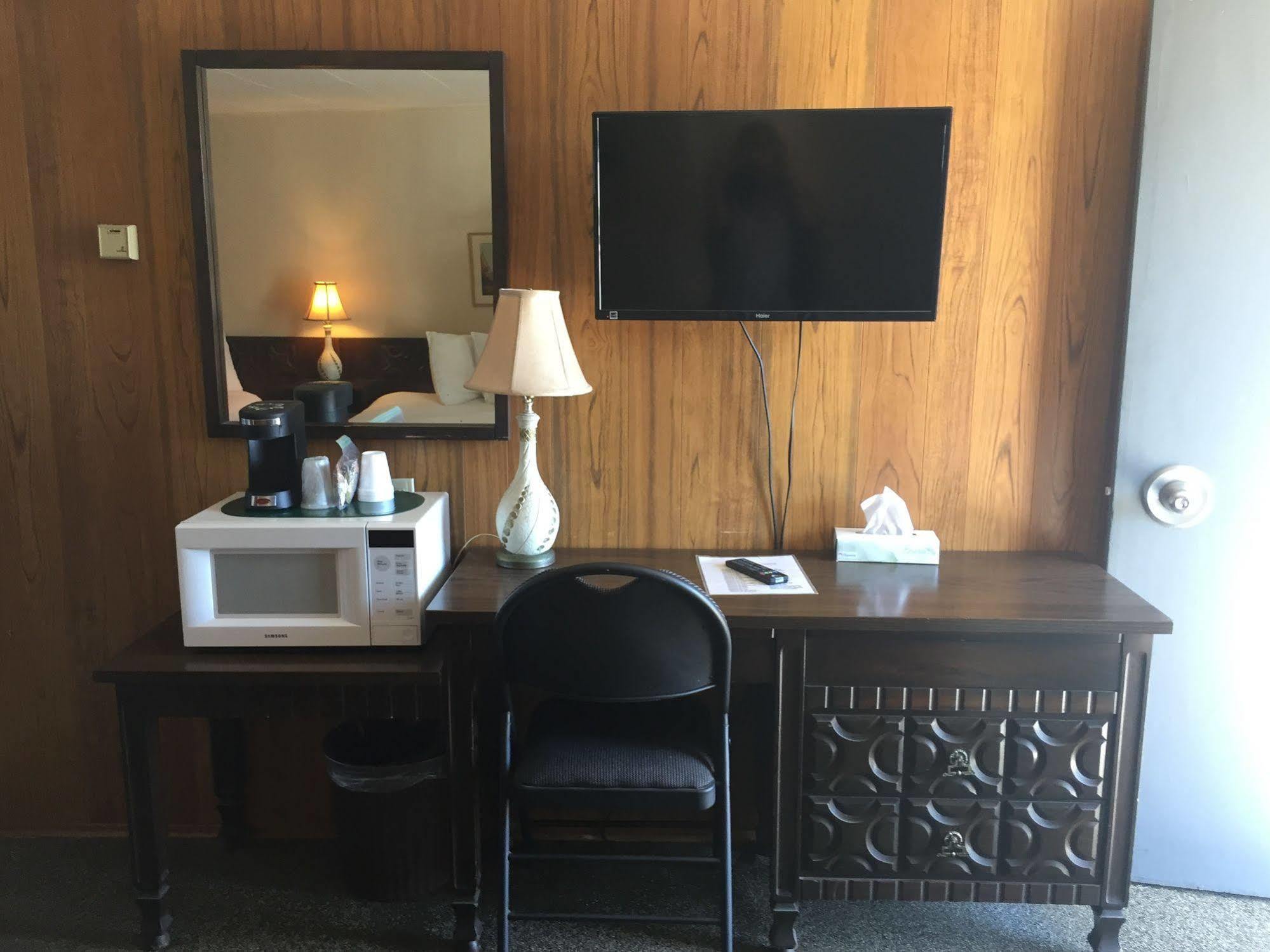 Robbie'S Motel Cache Creek Bagian luar foto